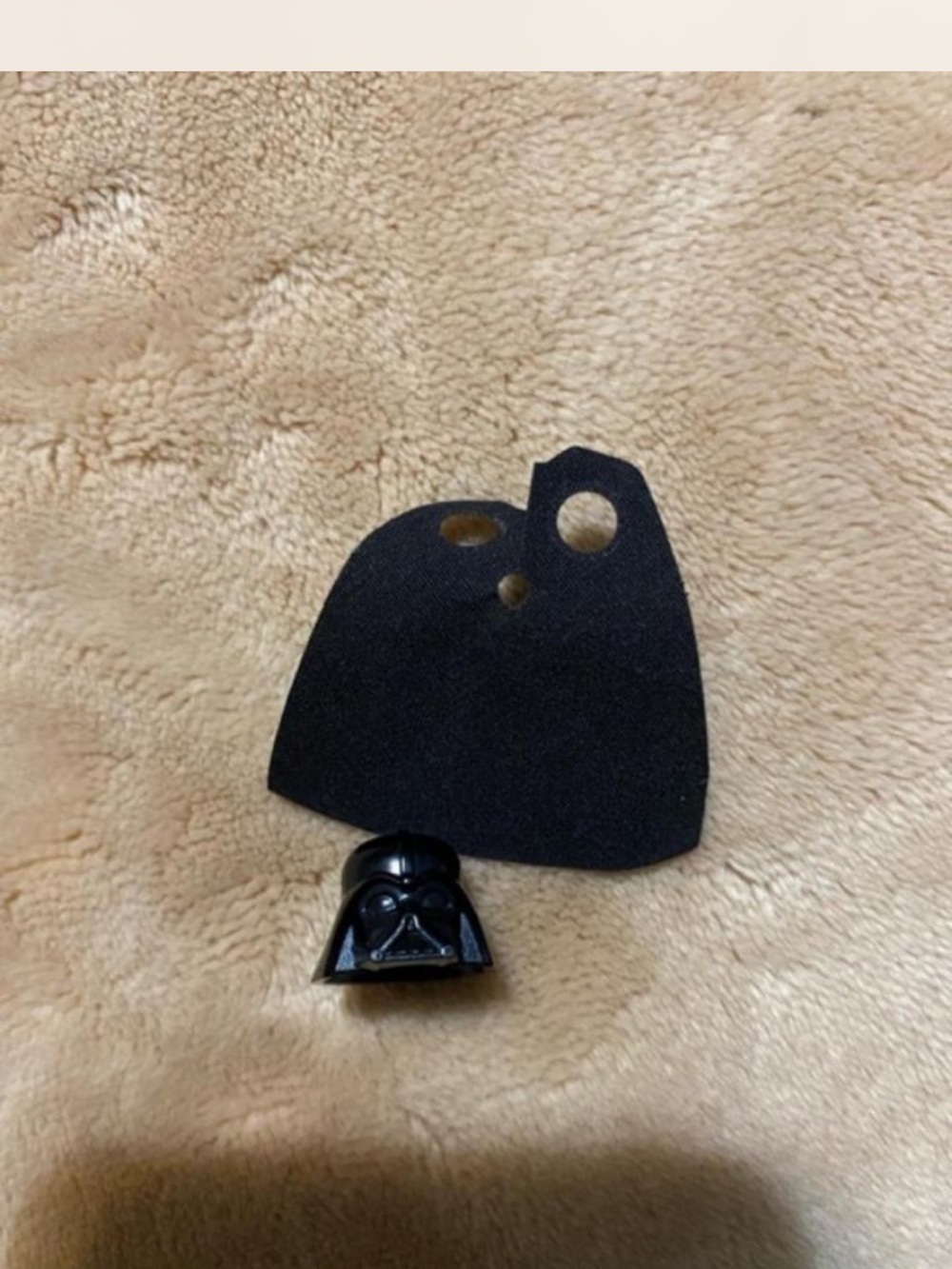 Lego Black Helmet Cape and Darth Vader Minifigure Head